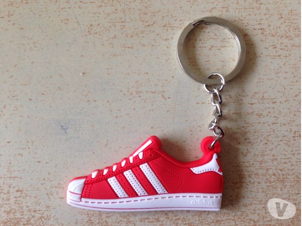 porte clé key holder basket adidas model superstar rouge - Carnon ... Photos Vivastreet porte clé key holder basket adidas model superstar rouge