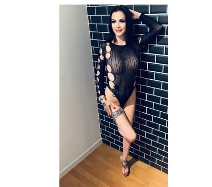Escort - Photos Vivastreet Salut beau gosse xx 😘 Je m'appelle Jennifer