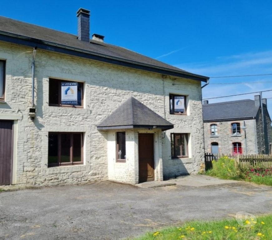 Annonce maison Baillamont - Photos Vivastreet Bièvre : agréable maison avec jardin, 2-3 chambres.