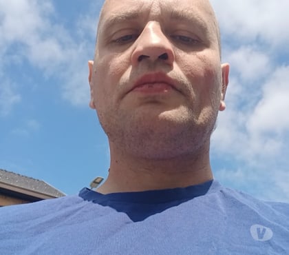 Rencontre homme - Photos Vivastreet David sportif recherche une relation sérieuse amitié