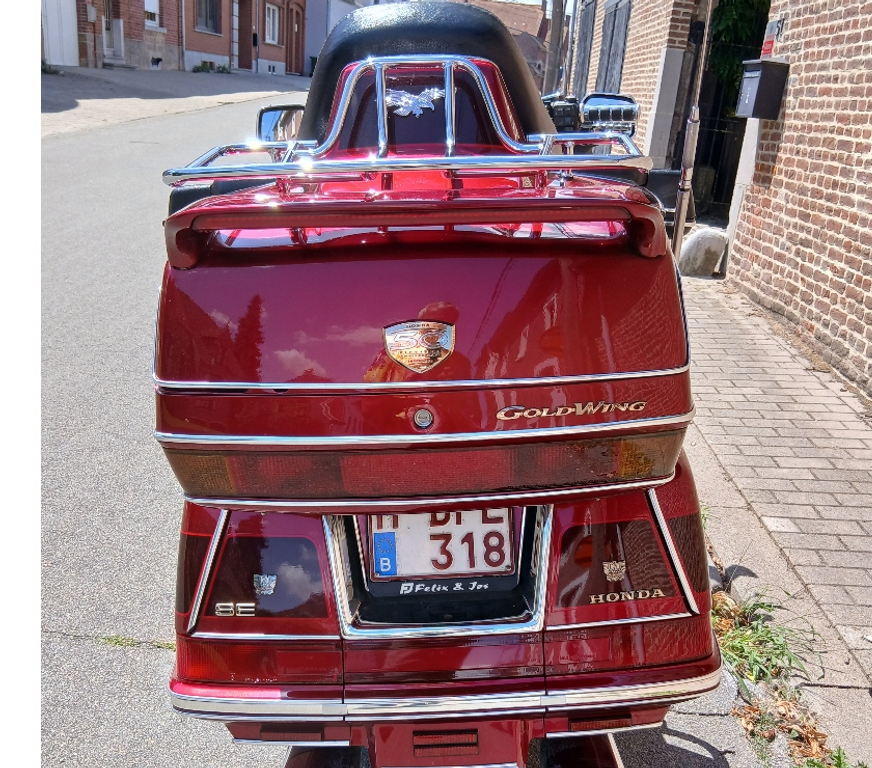 Motos Landen Waasmont - Photos Vivastreet AV une splendide Moto goldwing 1500
