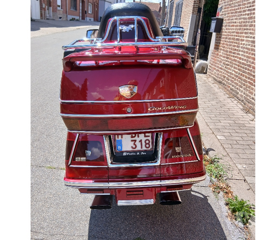 Motos Landen Waasmont - Photos Vivastreet AV une splendide Moto goldwing 1500