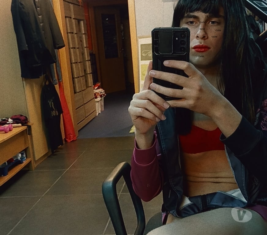 Gay Esneux - Photos Vivastreet Femboy suce ce soir 19 07 2025