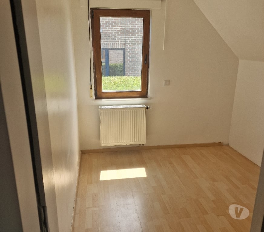 Location appartement Seraing Seraing-Centrum - Photos Vivastreet Centre de Boncelles, chambre et bureau à louer