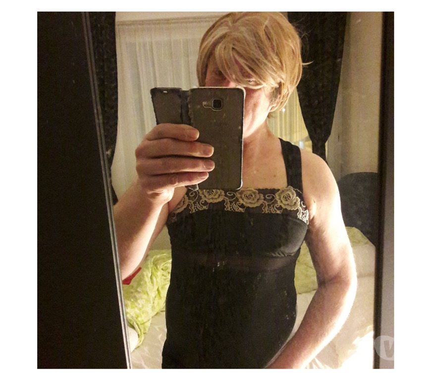 Gay Saint-Josse-ten-Noode - Photos Vivastreet Travesti disponible et chaud