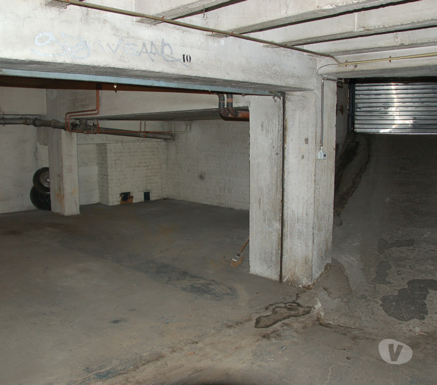 Location parking & garage Liège Bressoux - Photos Vivastreet Location Garage avec box fermé