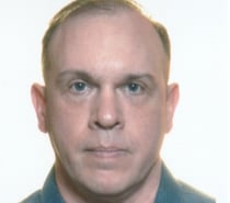 Homme de 54 ans cherche femme pour relations sérieuse.