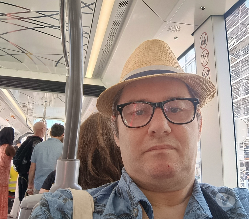 Gay Liège Liège-Centrum - Photos Vivastreet daddy 57 ans cherche jeune homme max 25 pour sérieux