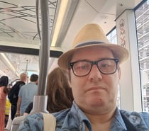 daddy 57 ans cherche jeune homme max 25 pour sérieux