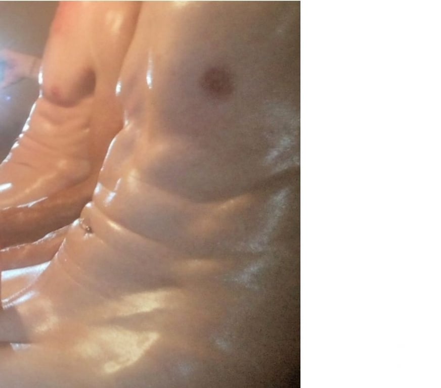 Gay Tournai Tournai-Centrum - Photos Vivastreet Reçois petit minet 18-22 ans