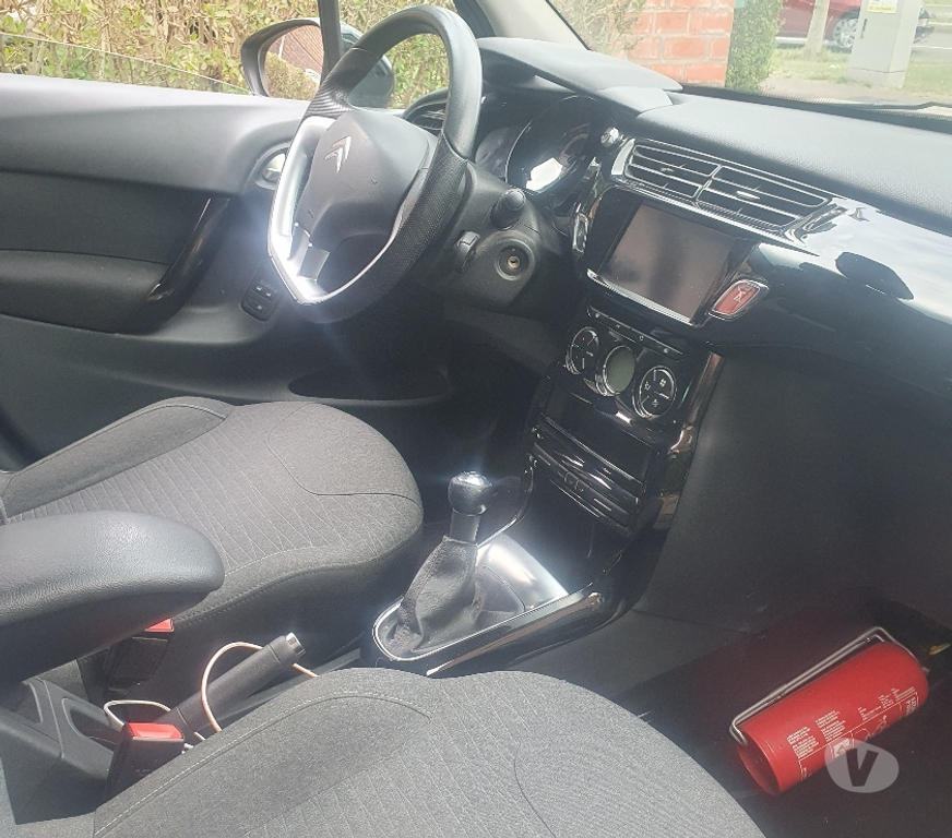 Voiture à vendre Jette - Photos Vivastreet citroen c3 2016 1.2 ESSANCE EURO6B 16100KM CARNET