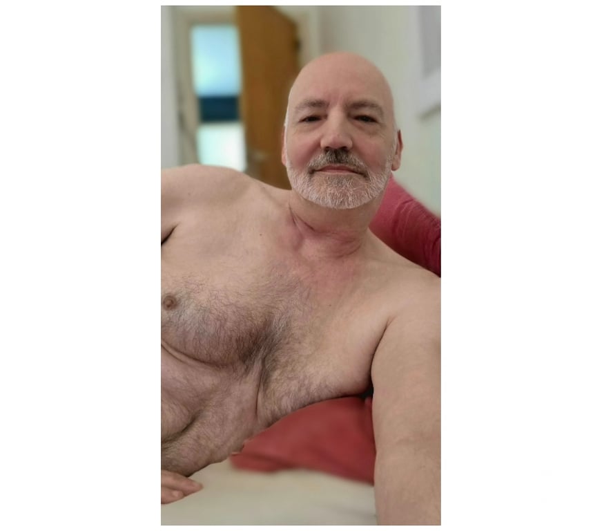 Gay Andenne - Photos Vivastreet A la recherche d'un ami de sexe...