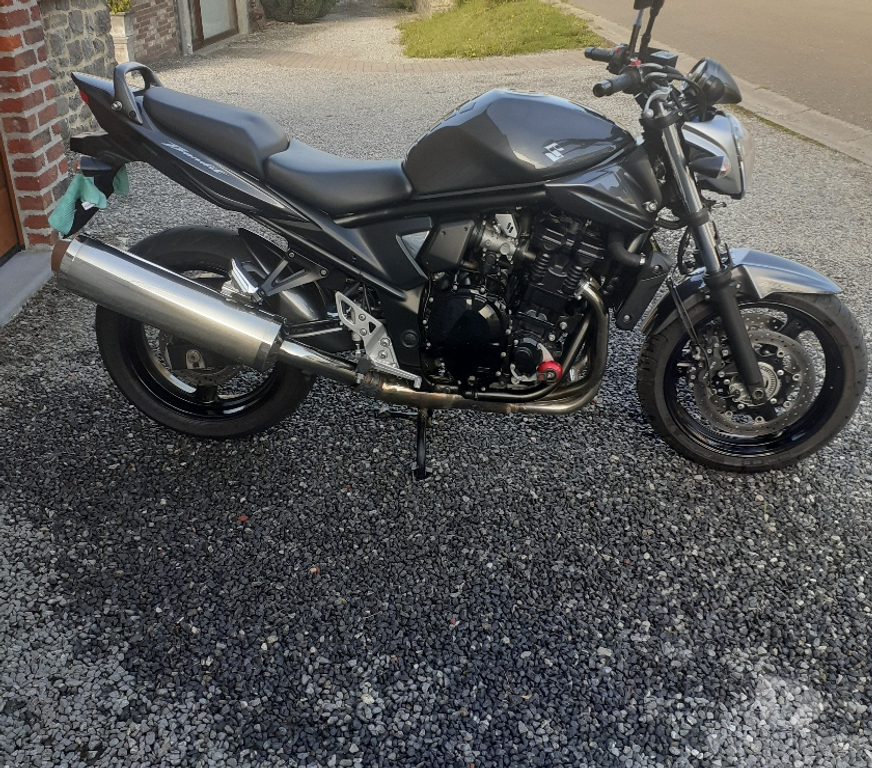 Motos Florennes Florennes-Centrum - Photos Vivastreet Moto Suzuki GSF 650 BANDIT N