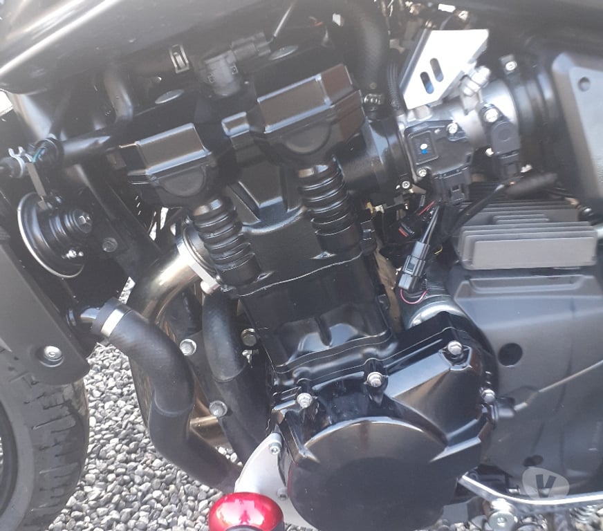 Motos Florennes Florennes-Centrum - Photos Vivastreet Moto Suzuki GSF 650 BANDIT N