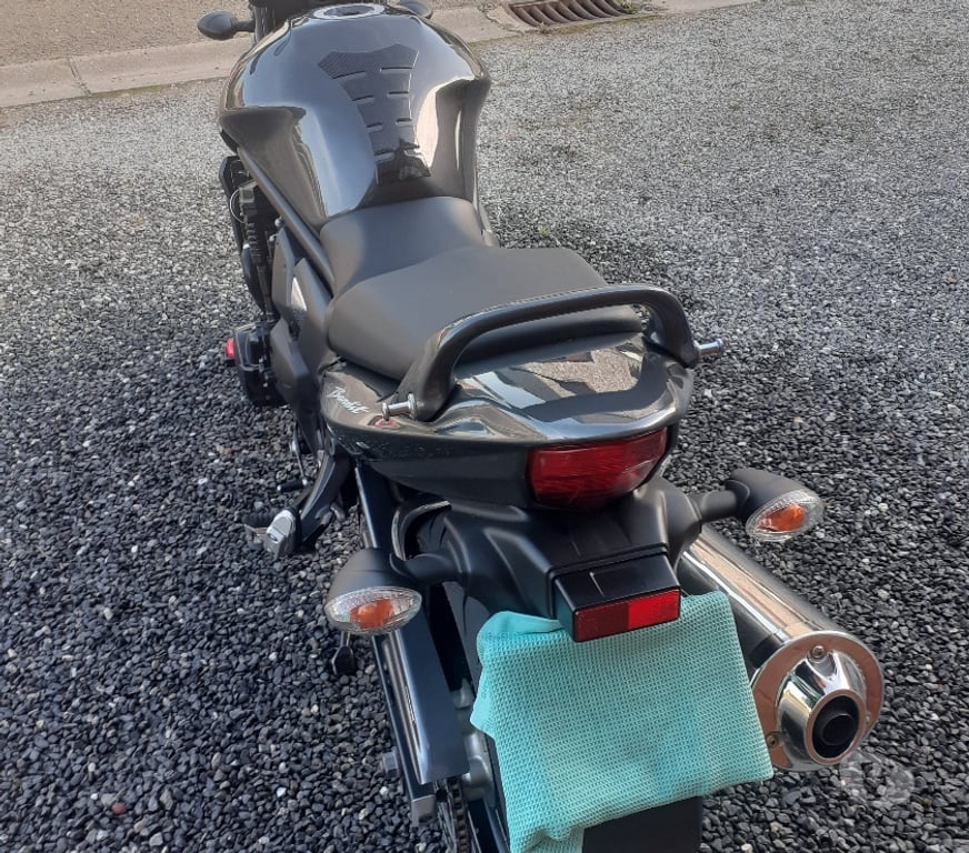 Motos Florennes Florennes-Centrum - Photos Vivastreet Moto Suzuki GSF 650 BANDIT N