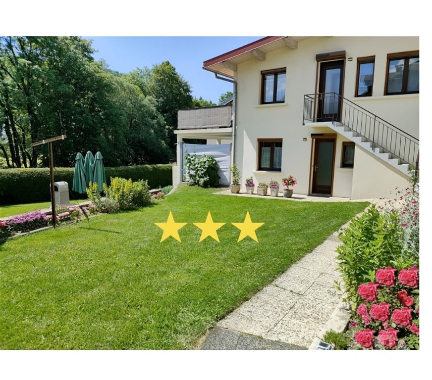 Location vacances France - Photos Vivastreet Gîte n°1805 Montagnes Jura, Spa sauna, classé 3 étoiles