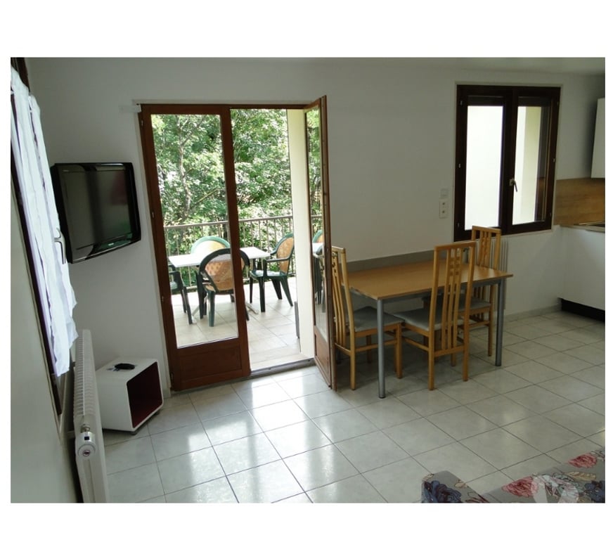 Location vacances France - Photos Vivastreet Gîte n°1805 Montagnes Jura, Spa sauna, classé 3 étoiles