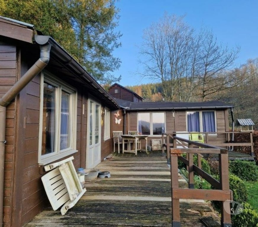 Annonce maison Bertrix - Photos Vivastreet AUBY-SUR-SEMOIS : Agréable chalet avec terrasse et jardin.