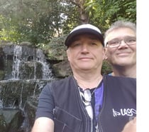 2 gays cherche un très bon voyeur bi ou gay