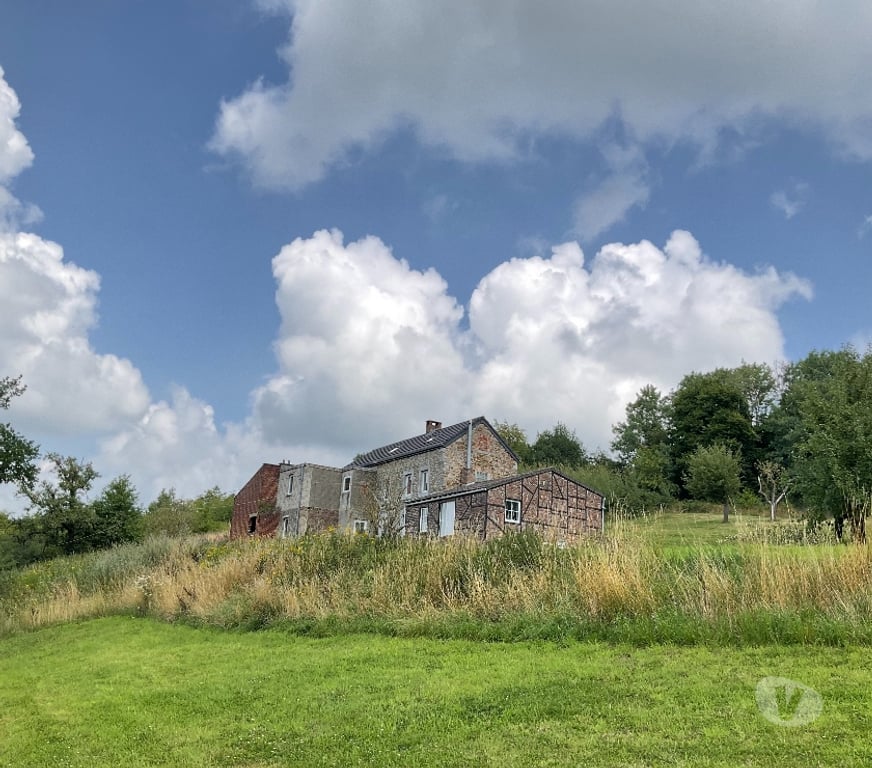 Annonce maison Dison Mont - Photos Vivastreet corps de ferme à rénover avec terrains constructibles