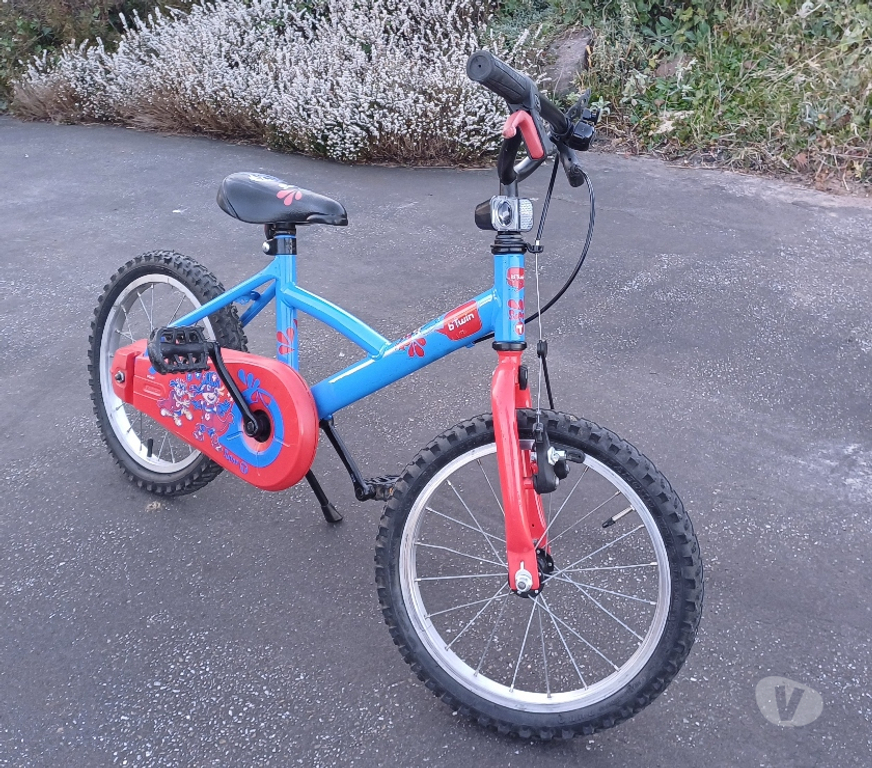 Matériel de sport Begnee - Photos Vivastreet A VENDRE VELO ENFANTS