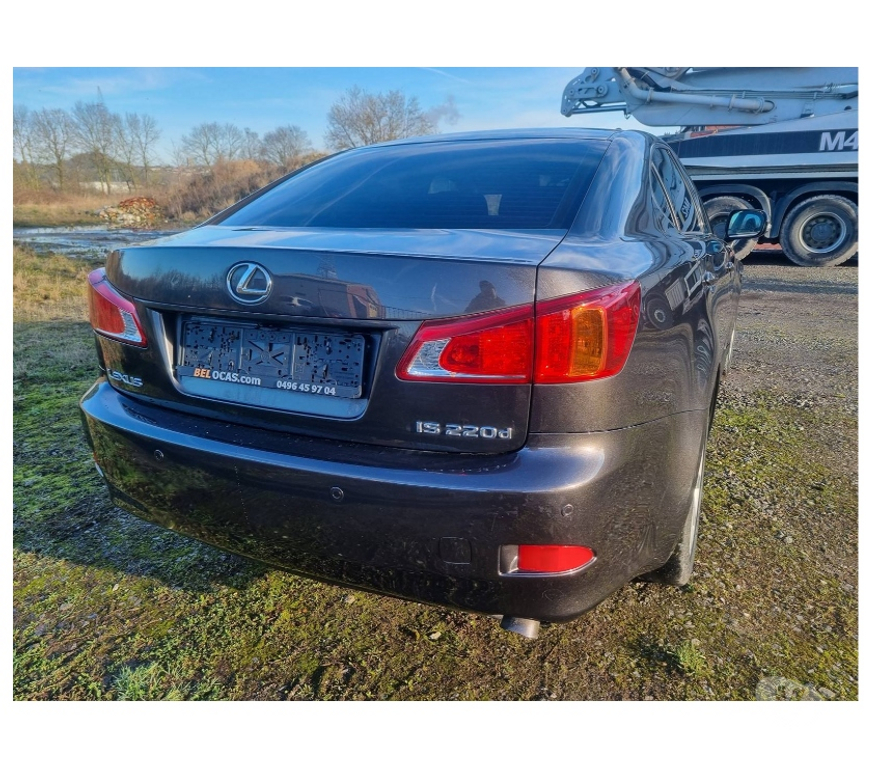 Voiture à vendre Pont-de-Loup - Photos Vivastreet Lexus is220d 177cv 130kw Gps Airco caméra jantes alu