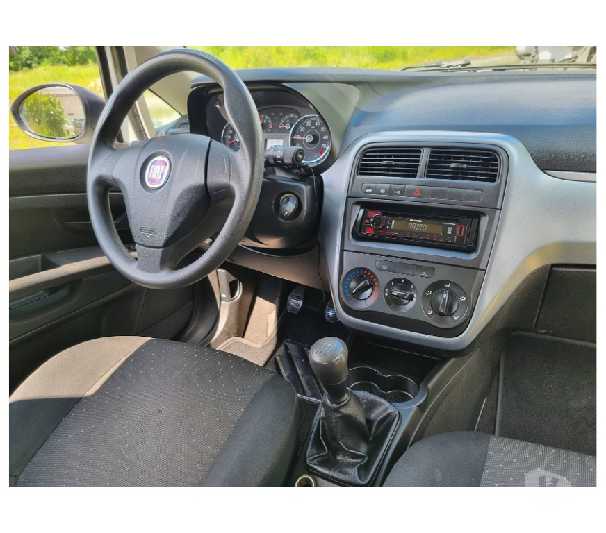 Voiture à vendre Pont-de-Loup - Photos Vivastreet Fiat Punto 2009 3portes 156000km 1.3jtd 70cv pack élect