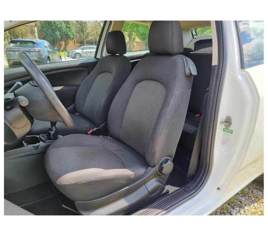 Voiture à vendre Pont-de-Loup - Photos Vivastreet Fiat Punto 2009 3portes 156000km 1.3jtd 70cv pack élect