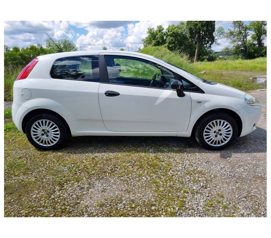 Voiture à vendre Pont-de-Loup - Photos Vivastreet Fiat Punto 2009 3portes 156000km 1.3jtd 70cv pack élect