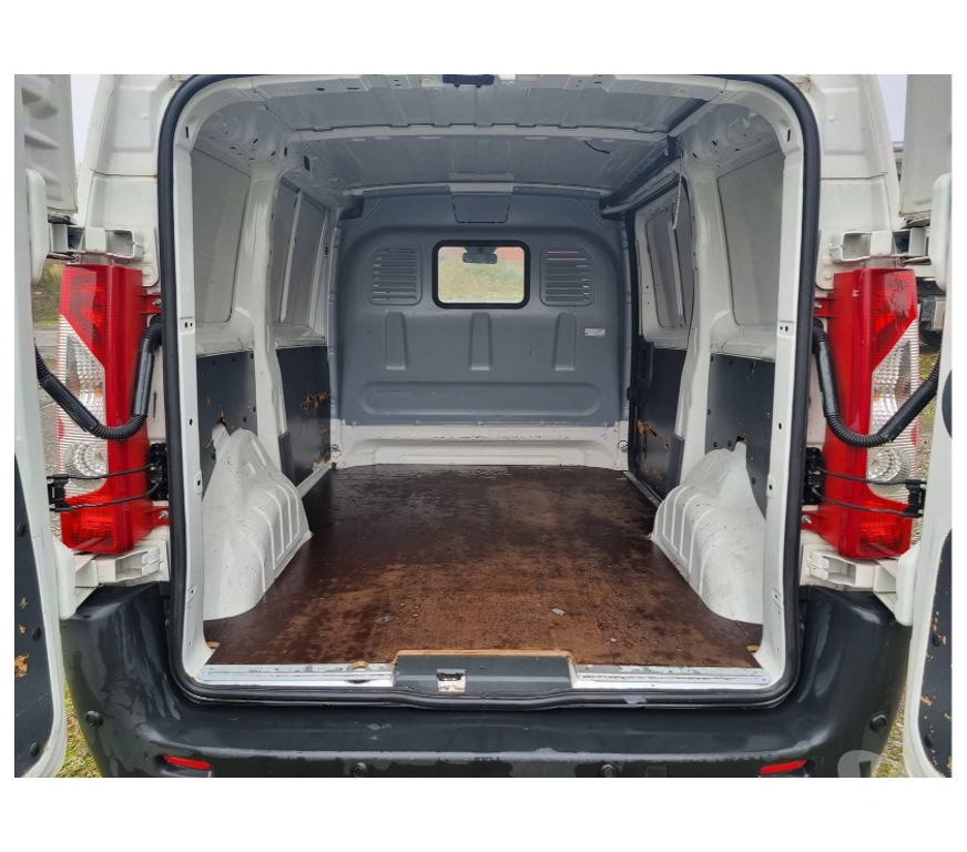 Véhicules commerciaux & utilitaires d'occasion Pont-de-Loup - Photos Vivastreet Fiat Scudo L1H1 12 2015 82000km 1.6hdi 90cv 66kw euro5