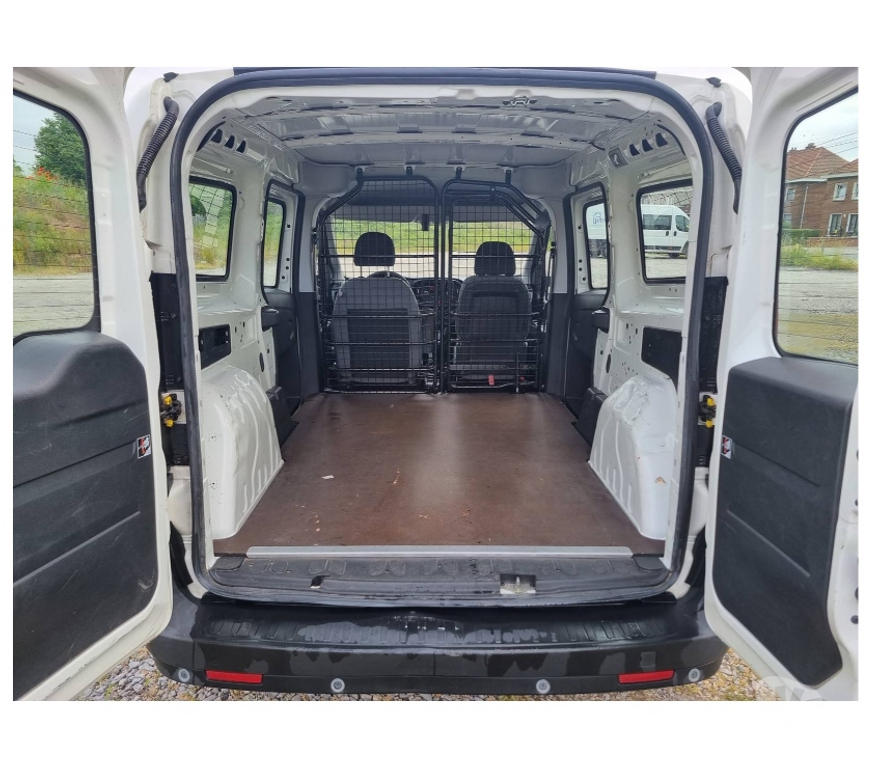 Véhicules commerciaux & utilitaires d'occasion Pont-de-Loup - Photos Vivastreet Fiat Doblo L2 long châssis 7 2017 Euro6 1.3jtd 95cv 98534KM