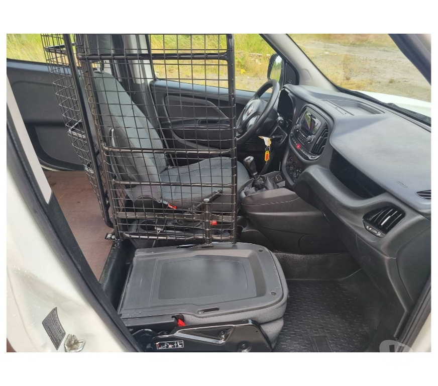 Véhicules commerciaux & utilitaires d'occasion Pont-de-Loup - Photos Vivastreet Fiat Doblo L2 long châssis 7 2017 Euro6 1.3jtd 95cv 98534KM