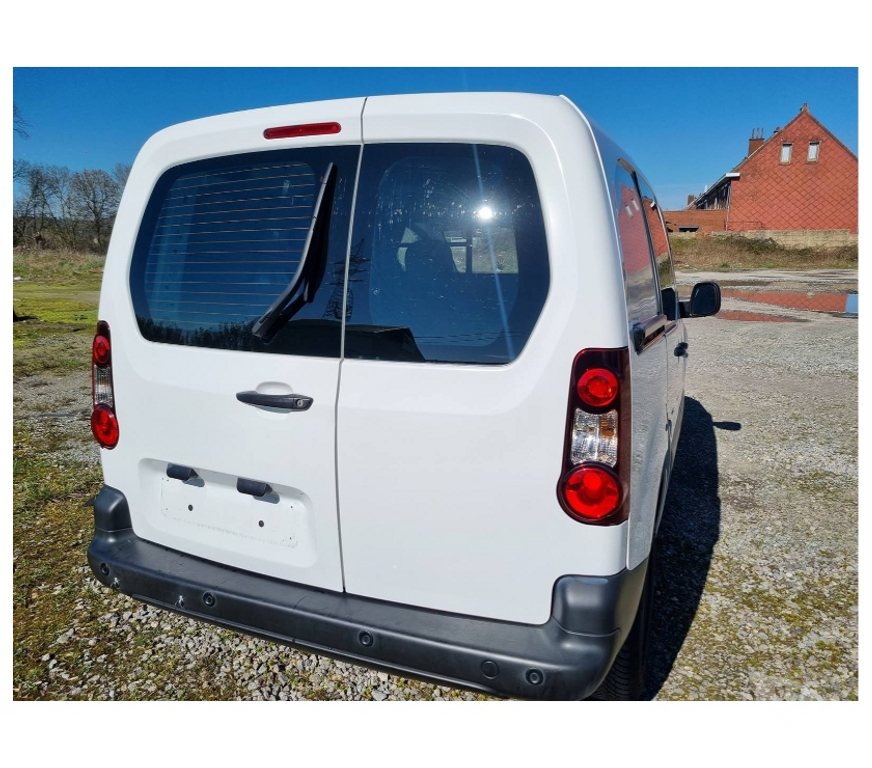 Véhicules commerciaux & utilitaires d'occasion Pont-de-Loup - Photos Vivastreet Peugeot Partner 7 2018 1.6hdi euro6 Gps airco Cruise control
