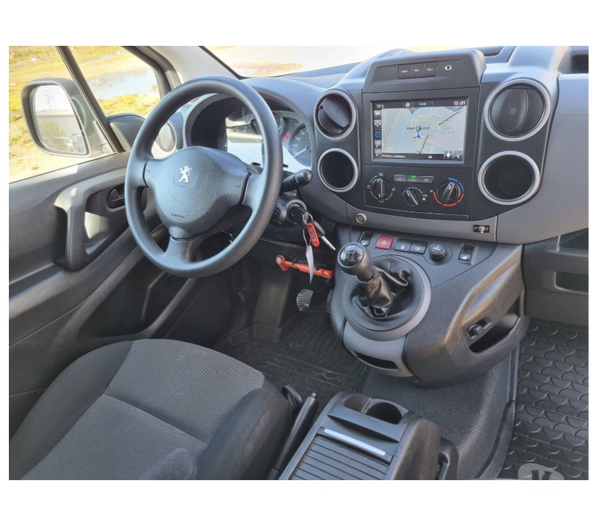 Véhicules commerciaux & utilitaires d'occasion Pont-de-Loup - Photos Vivastreet Peugeot Partner 7 2018 1.6hdi euro6 Gps airco Cruise control