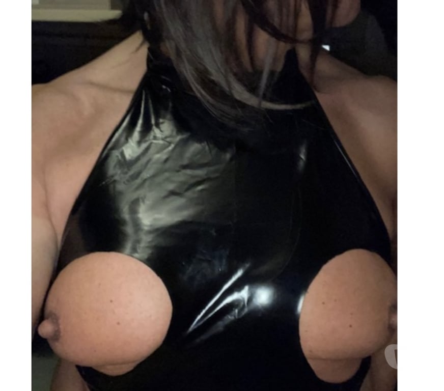 Gay Jette - Photos Vivastreet soumis en dessous féminins pour Maître directif
