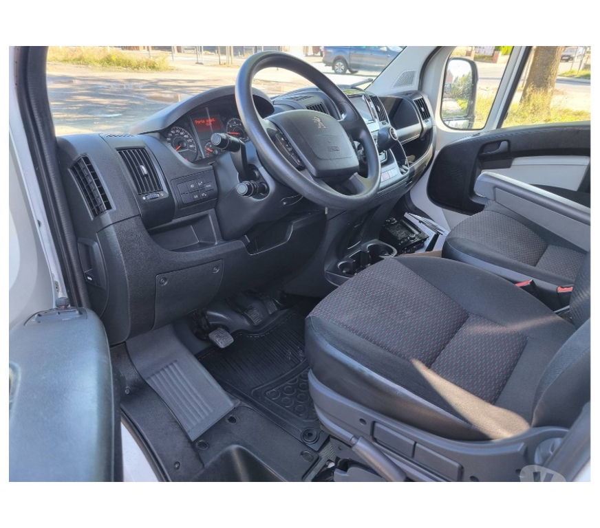 Véhicules commerciaux & utilitaires d'occasion Pont-de-Loup - Photos Vivastreet Peugeot Boxer L4 2019 2.0hdi 163cv eu6 Gps Carplay Ac Cruise