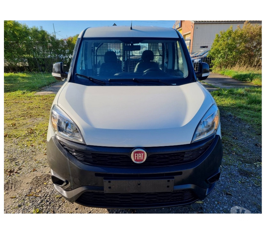 Véhicules commerciaux & utilitaires d'occasion Pont-de-Loup - Photos Vivastreet Fiat Doblo maxi long châssis 2017 euro6 1.3jtd 95cv 98900km