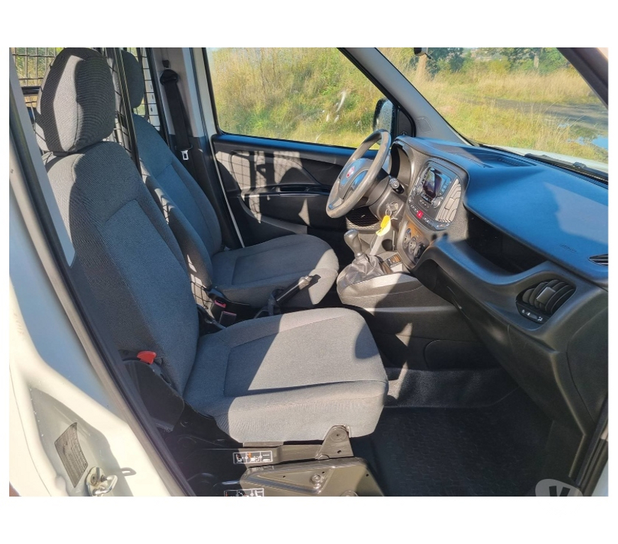 Véhicules commerciaux & utilitaires d'occasion Pont-de-Loup - Photos Vivastreet Fiat Doblo maxi long châssis 2017 euro6 1.3jtd 95cv 98900km