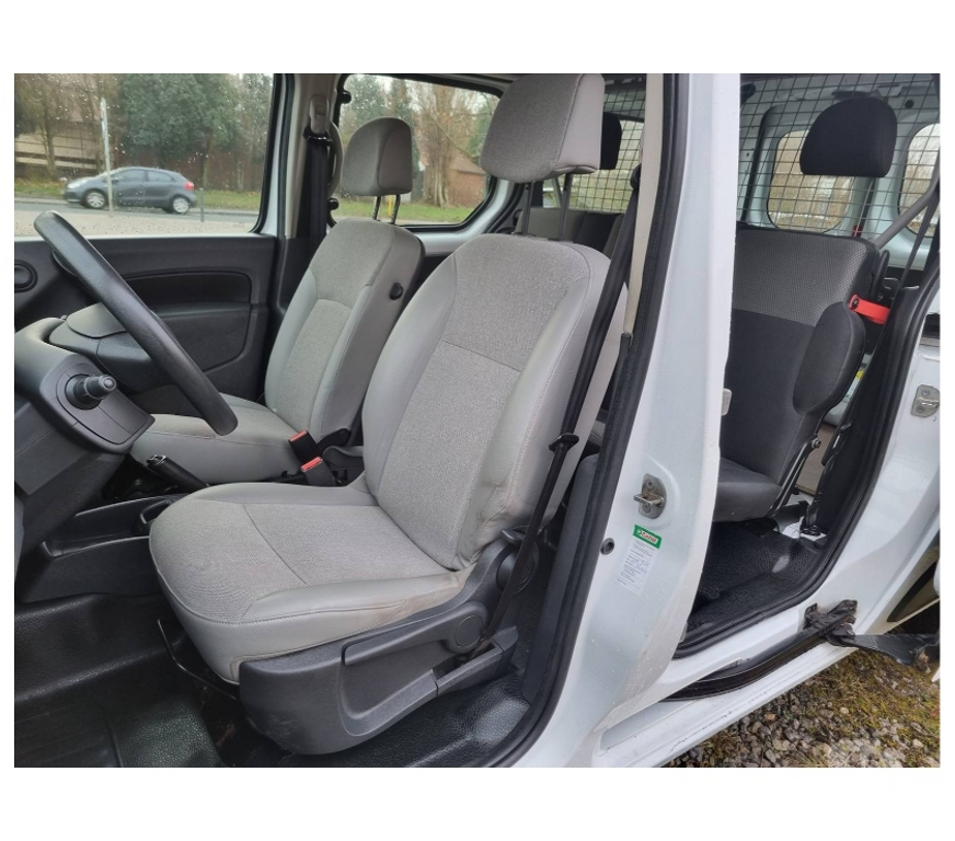 Véhicules commerciaux & utilitaires d'occasion Pont-de-Loup - Photos Vivastreet Renault Kangoo 2018 double cabine UTILITAIRE 1.5dci 90cv EU6