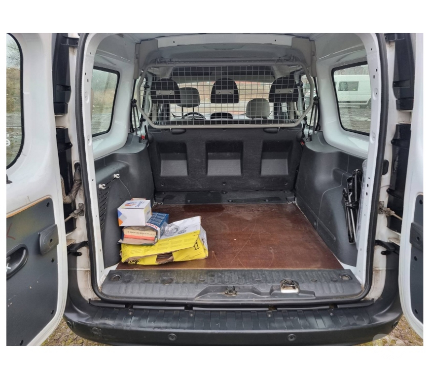 Véhicules commerciaux & utilitaires d'occasion Pont-de-Loup - Photos Vivastreet Renault Kangoo 2018 double cabine UTILITAIRE 1.5dci 90cv EU6