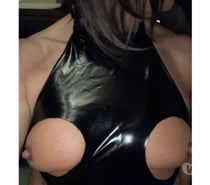 soumis très salope pour Maître sévère et vicieux
