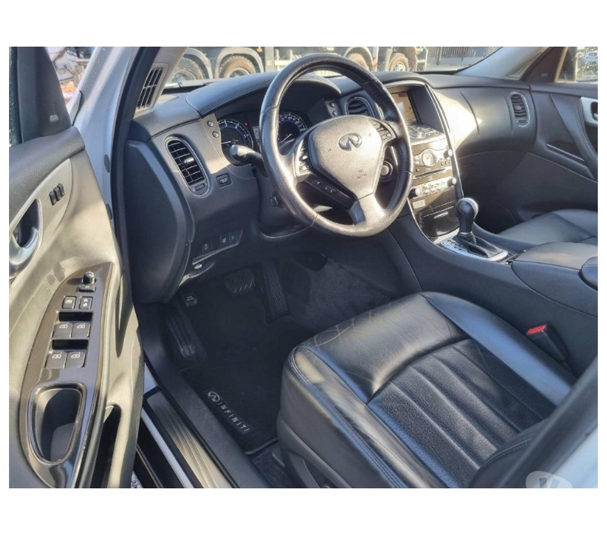 Voiture à vendre Pont-de-Loup - Photos Vivastreet INFINITI QX50 3.0D v6 239cv 83000km Cuir Gps Ac Jantes alu..