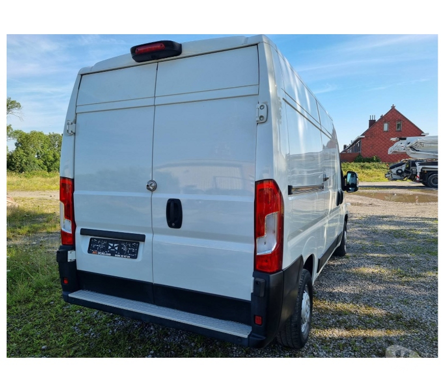 Véhicules commerciaux & utilitaires d'occasion Pont-de-Loup - Photos Vivastreet Peugeot Boxer 9 2021 L2H2 2.2hdi 136cv 36000km Airco Cruise