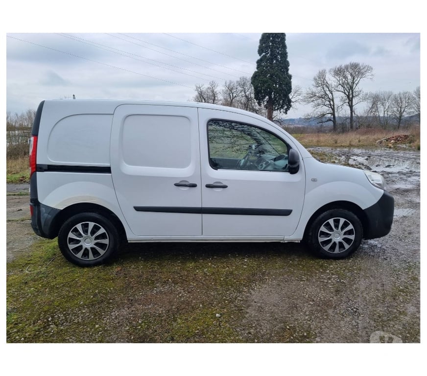 Véhicules commerciaux & utilitaires d'occasion Pont-de-Loup - Photos Vivastreet Renault Kangoo 2015 1.5dci 75cv 55kw Euro5 Airco 2places...