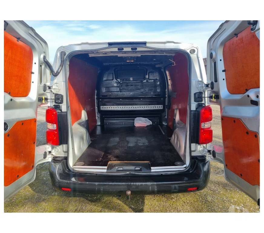 Véhicules commerciaux & utilitaires d'occasion Pont-de-Loup - Photos Vivastreet Peugeot Expert Gris 2018 1.6hdi 95cv 3places Gps Ac Cruise..