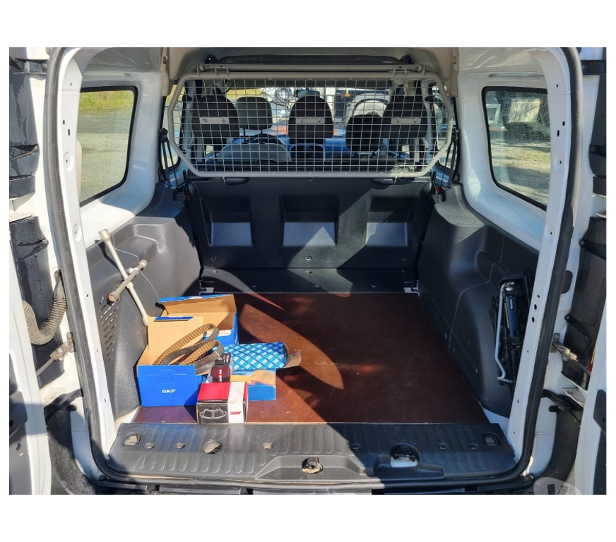 Véhicules commerciaux & utilitaires d'occasion Pont-de-Loup - Photos Vivastreet Renault Kangoo 6 2019 Double Cabine 108127KM 1.5dci 90cv EU6