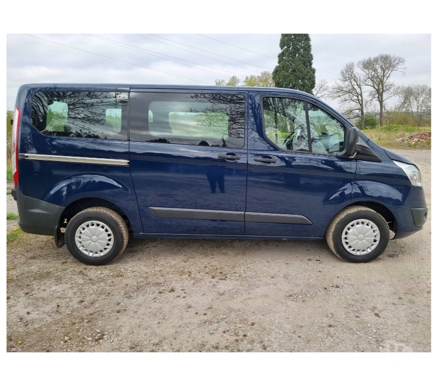 Véhicules commerciaux & utilitaires d'occasion Pont-de-Loup - Photos Vivastreet Ford Transit Custom 9places minibus 2.2tdci 125cv 92kw airco