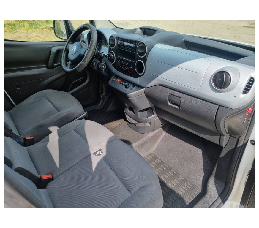 Véhicules commerciaux & utilitaires d'occasion Pont-de-Loup - Photos Vivastreet Citroën Berlingo Maxi 1.6hdi 90cv Boite Auto Cruise 3pl