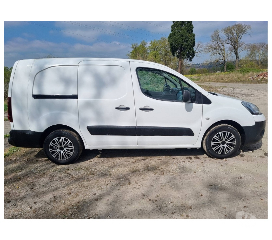 Véhicules commerciaux & utilitaires d'occasion Pont-de-Loup - Photos Vivastreet Citroën Berlingo Maxi 1.6hdi 90cv Boite Auto Cruise 3pl