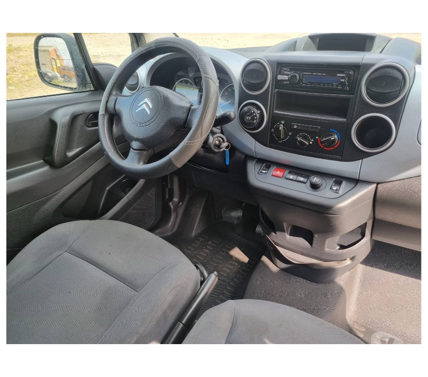 Véhicules commerciaux & utilitaires d'occasion Pont-de-Loup - Photos Vivastreet Citroën Berlingo Maxi 1.6hdi 90cv Boite Auto Cruise 3pl